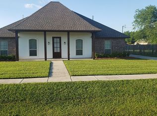 3433 Camelia St, Zachary, LA 70791