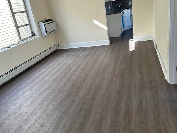 547 Avenue A image 4 of 14