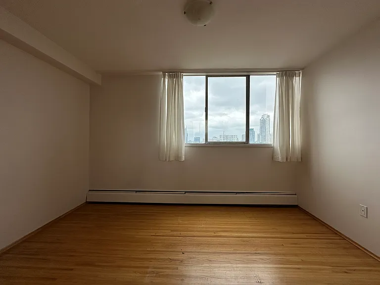 1100 Jervis St #1906 — Photo 15
