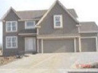 665 N Berry St, Gardner, KS 66030