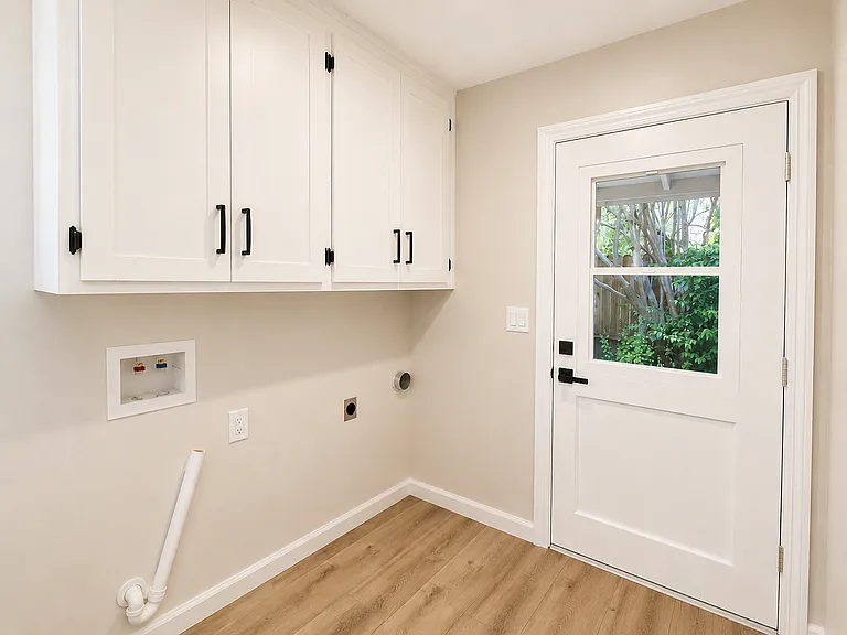 6119 Stanley Ave — Photo 8
