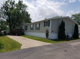 802 E County Line Rd TRLR 96, Des Moines, IA 50320