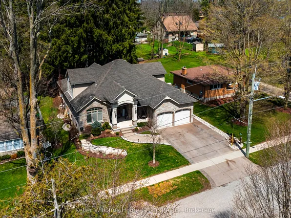 40 Sophia St, Centre Wellington, ON N0B 1S0