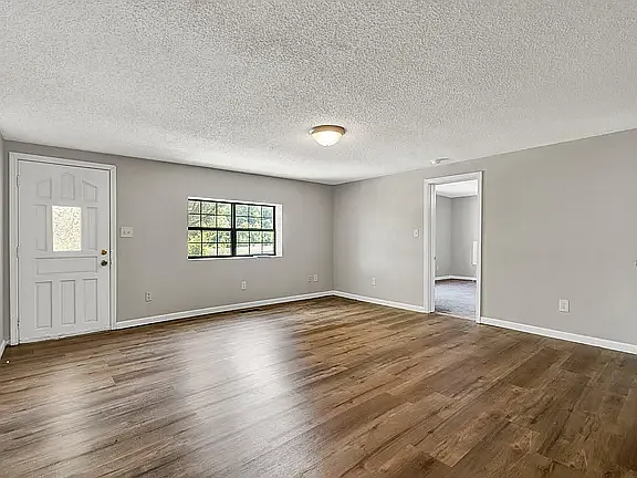 8633 Hilltop Dr — Photo 20