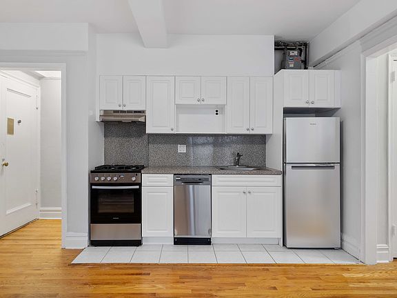 3rd image of 55 W 11th St APT 6E