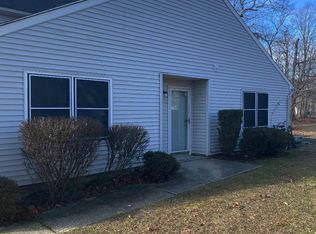 4 Pin Oak Ln, Little Egg Harbor, NJ 08087