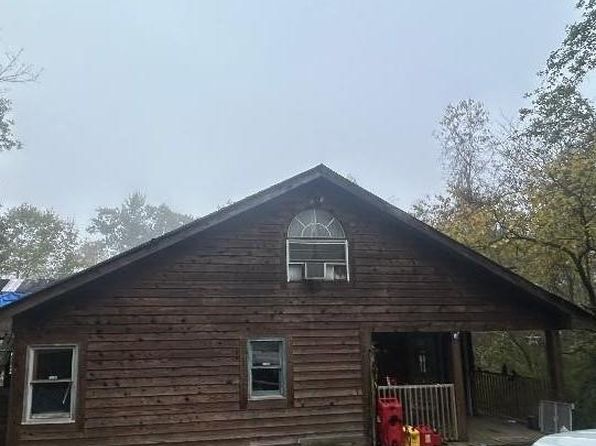 101 Trace Hill Rd, Buckhorn, KY 41721