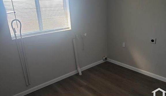 3rd image of 418 E 5th St #2