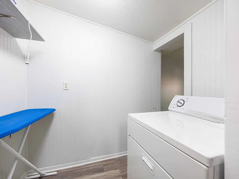 Boulder Dr — Photo 16