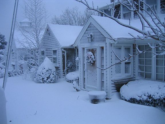 15 Bay Lane