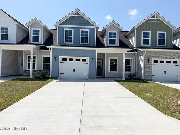 3rd image of 467 Timbercrest Circle SE