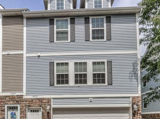14670 Ames Plz, Omaha, NE 68116