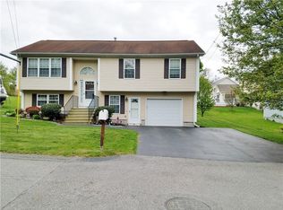 22 Waterview Ave, Riverside, RI 02915