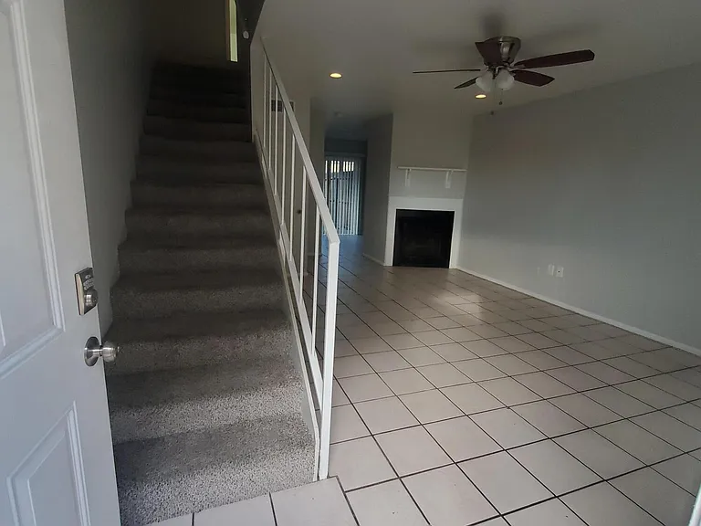 9228 N 7th Ave #10 — Photo 7