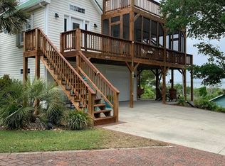201 Georgia St, Emerald Isle, NC 28594