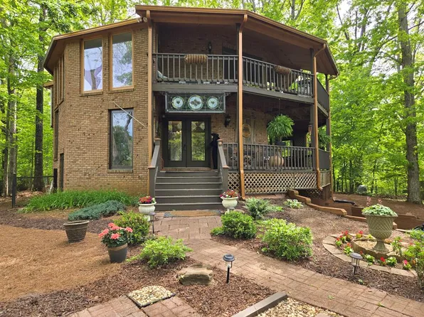 1900 Long Ridge Rd, Hiawassee, GA 30546