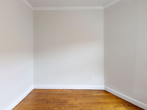 4th image of 2973 Washington St APT 1