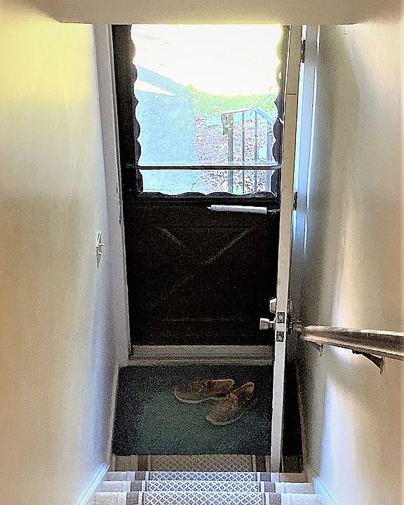Unit entryway - inside view