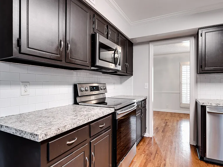 3028 Owendale Dr — Photo 16