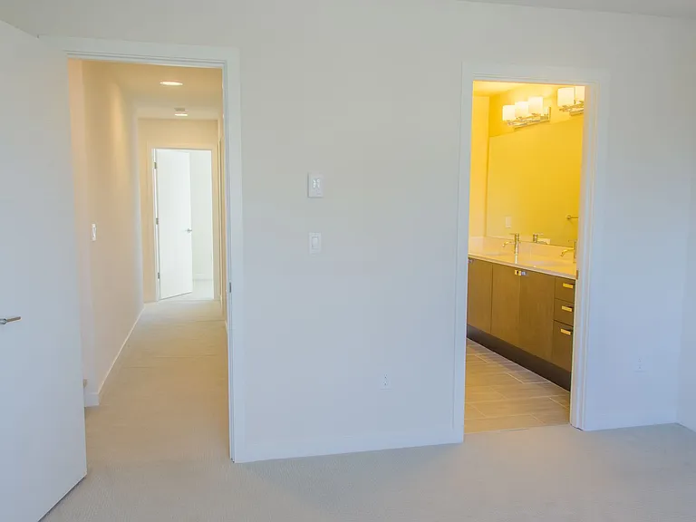 10363 Ashworth Ave N — Photo 15