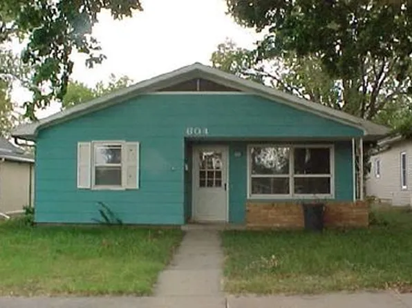 604 W 4th St, Beloit, KS 67420