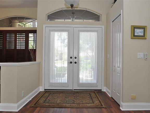 3rd image of 4691 Tamworth Dr