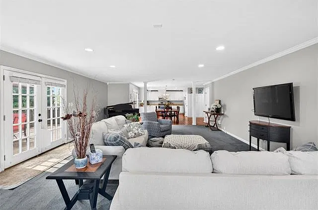 627 Farmer Lane — Photo 4