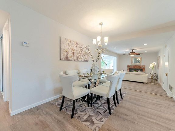5th image of 733 Laguna Seca Ct