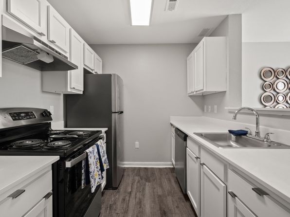 1055 Cedar Creek Dr #22-2077