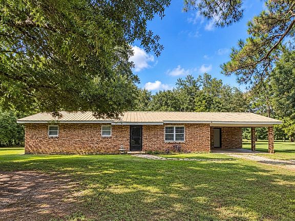 3rd image of 2035 Armentor Rd
