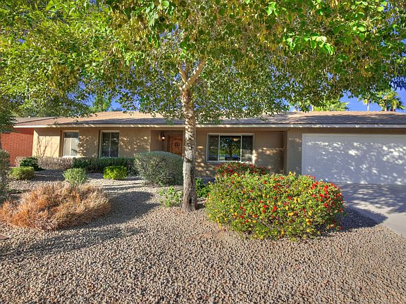 JoanDeArcExteriors (2)