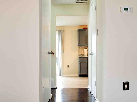 5th image of 2084 Tanglewood Dr