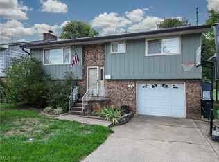 908 20th St, Vienna, WV 26105