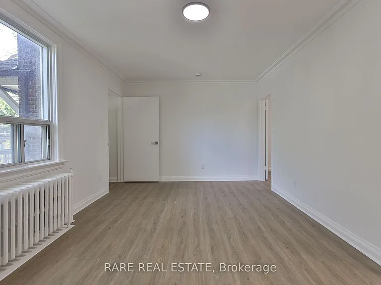 2367 1/2 Queen St E #B — Photo 7