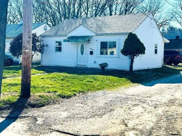 311 8th Ave W, Huntington, WV 25701