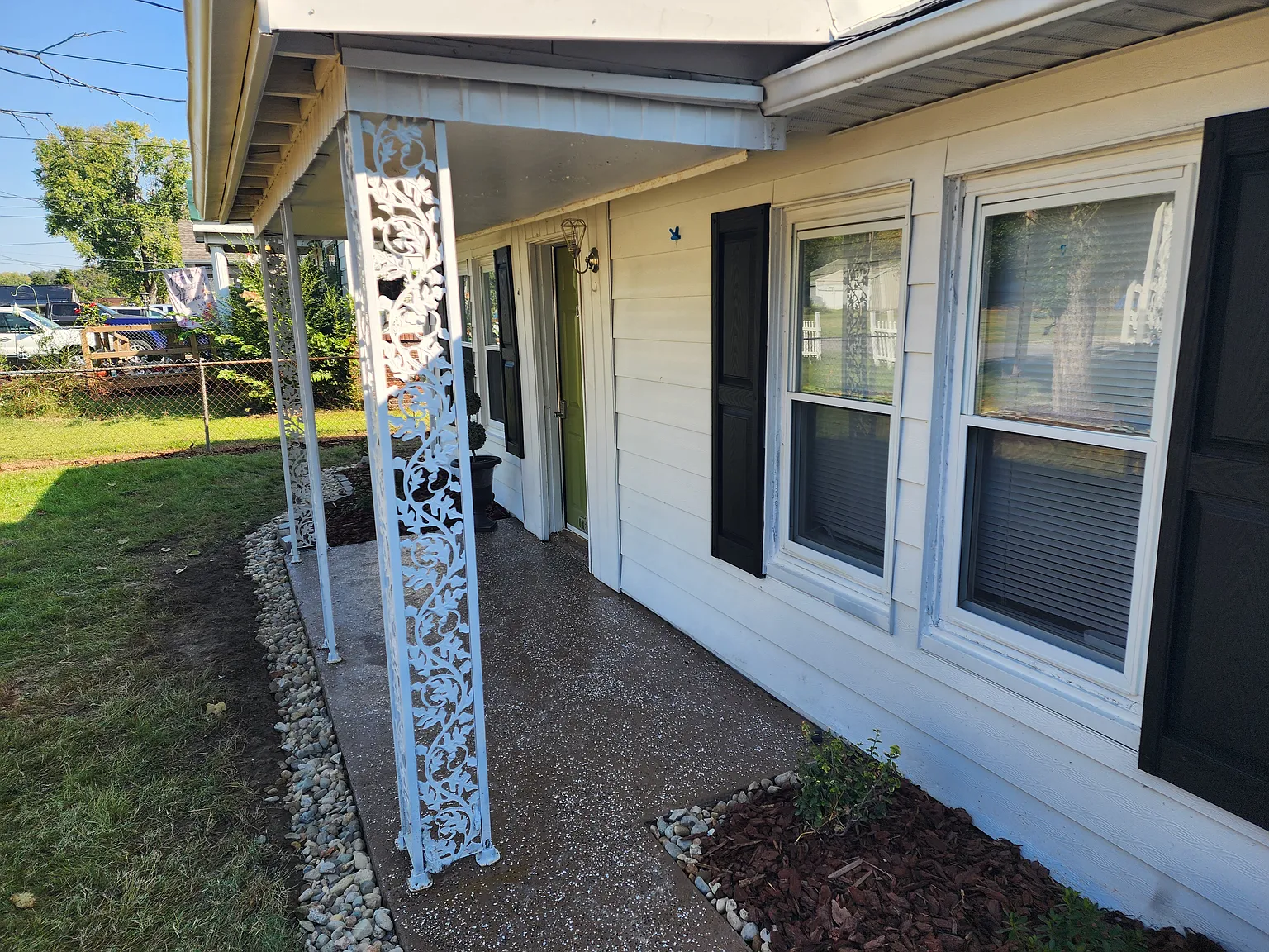 "Rare"2bd Home/Garage — Photo 2
