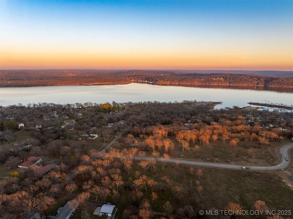 74036 S Fir Rd, Wagoner, OK 74467