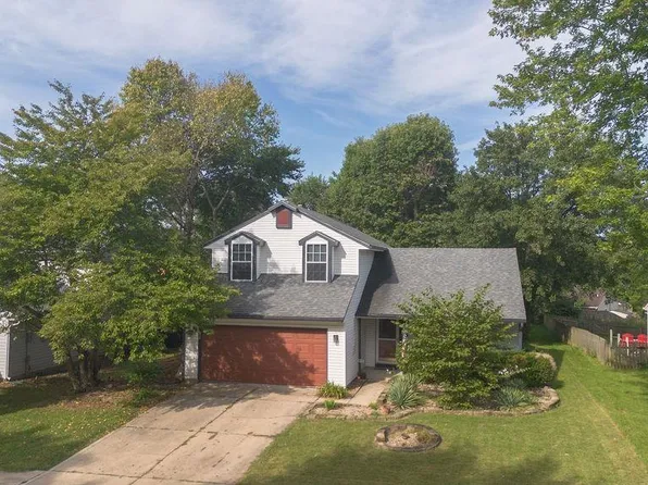 2712 S Pine Meadows Dr, Bloomington, IN 47403