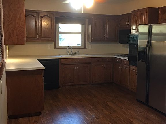 2nd image of 7022 S 40th St