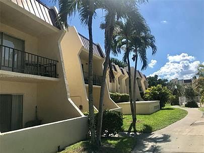 2nd image of 13898 SW 90th Ave #1