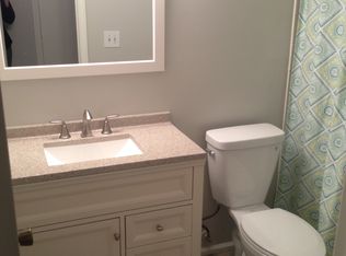 10017 W 52nd St, Merriam, KS 66203