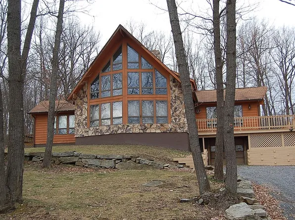 7077 Yeager Ln, Clearfield, PA 16830