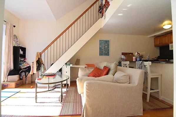 Rented by J Misrahi Realty Corp | media 4