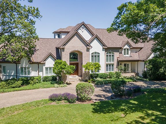 3rd image of 10 Old Hart Rd