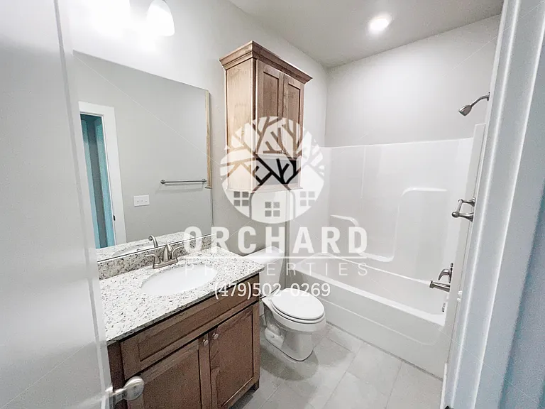 1011 Trailwood St — Photo 10