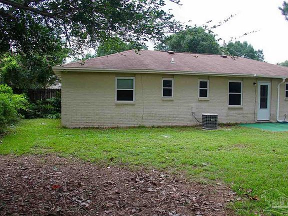 5th image of 3224 Fresno Ave