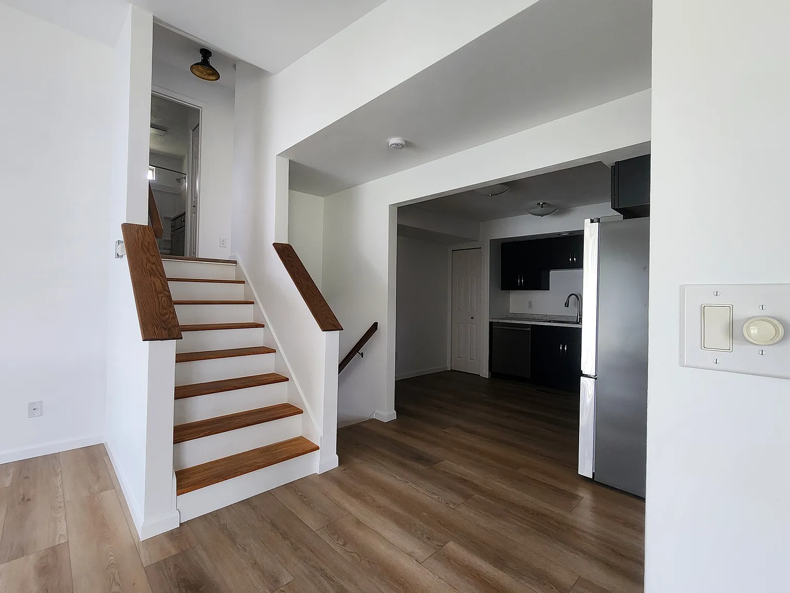3 bed, 1500 sqft, $1,800 — Photo 4