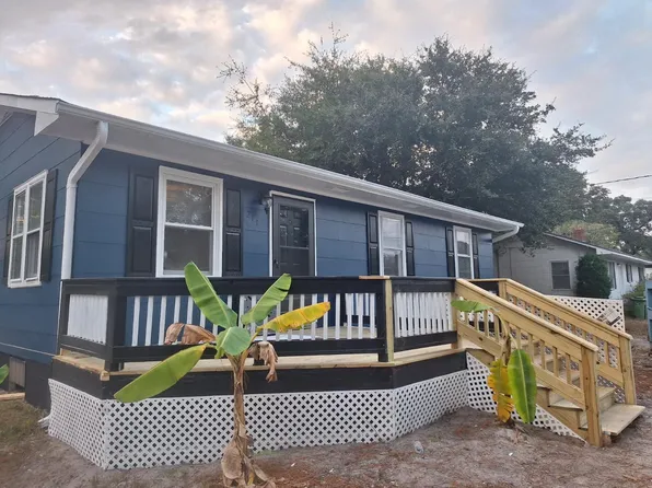 211 Wood Dale Dr, Wilmington, NC 28403