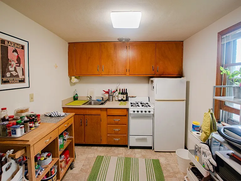 State Street Apartments — Photo 11
