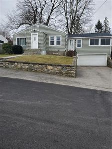 20 Lapre Rd, North Smithfield, RI, 02896